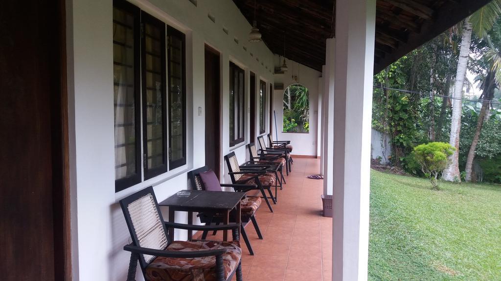 4 Seasons Guesthouse Hikkaduwa Εξωτερικό φωτογραφία